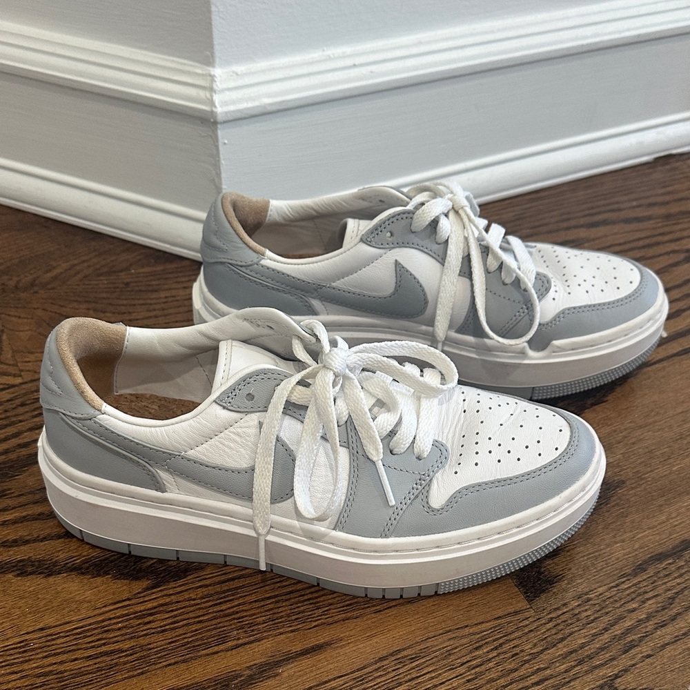 2022 Women’s Air Jordan 1 Elevate low in ‘Wolf Grey’